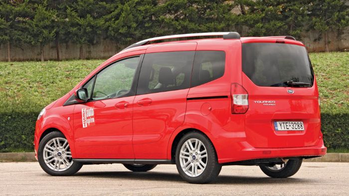 Το ενός όγκου αμάξωμα του Tourneo Courier διακρίνεται για τις μεγάλες γυάλινες επιφάνειές του. Το τελικό αποτέλεσμα δείχνει μοντέρνο και με δόσεις νεα